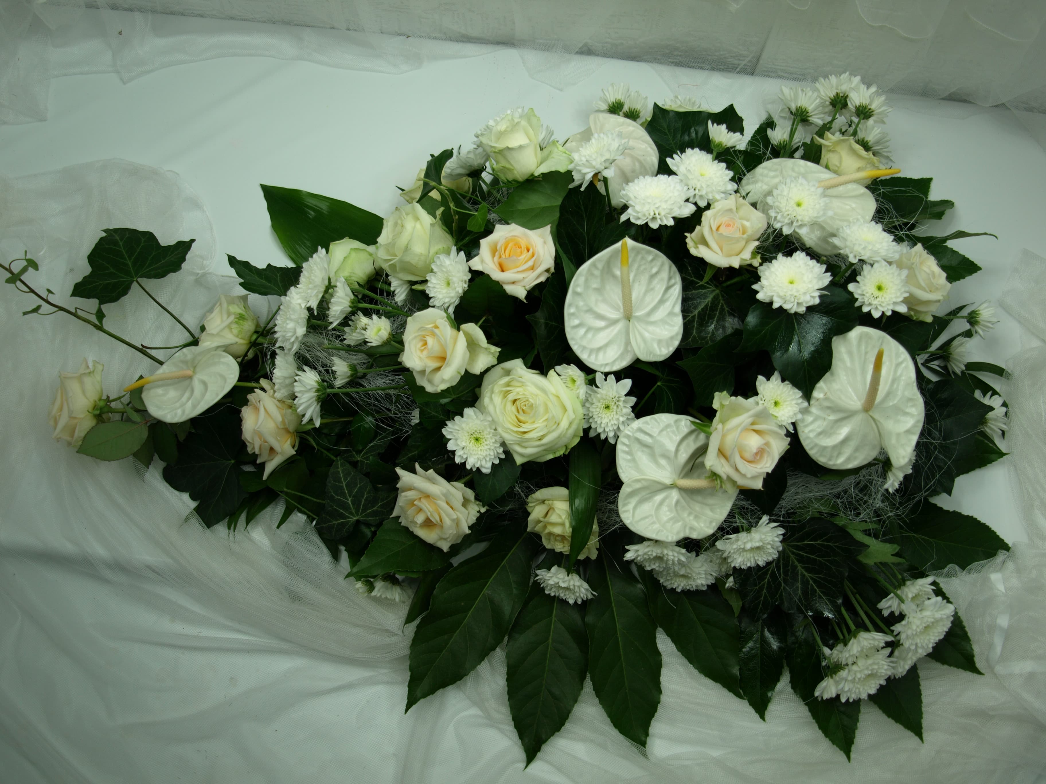 Trauerfloristik in Zirndorf – Kränze & Gestecke in Würde